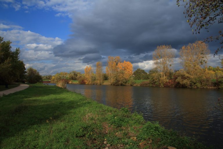 Au bord de l’eau